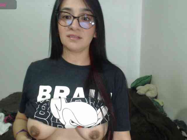 ashleylove11 webcam