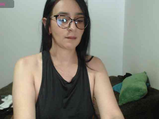 ashleylove11 webcam