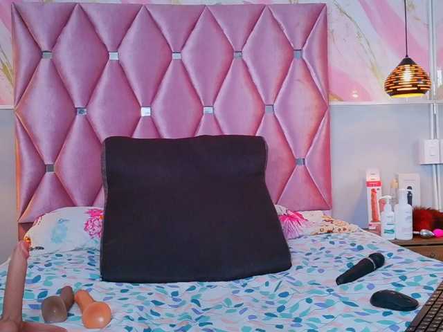 TIFFANY-EVANS live cam on BongaCams