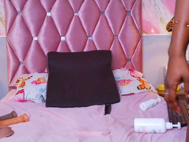TIFFANY-EVANS live cam on BongaCams