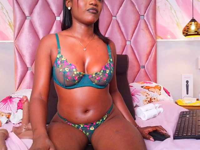 TIFFANY-EVANS live cam on BongaCams