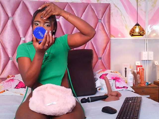 TIFFANY-EVANS live cam on BongaCams