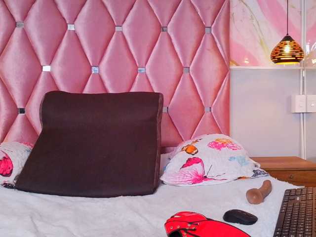 TIFFANY-EVANS live cam on BongaCams