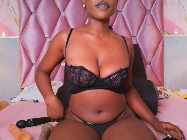 TIFFANY-EVANS live cam on BongaCams
