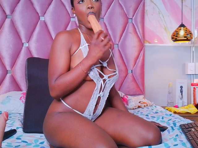 TIFFANY-EVANS live cam on BongaCams