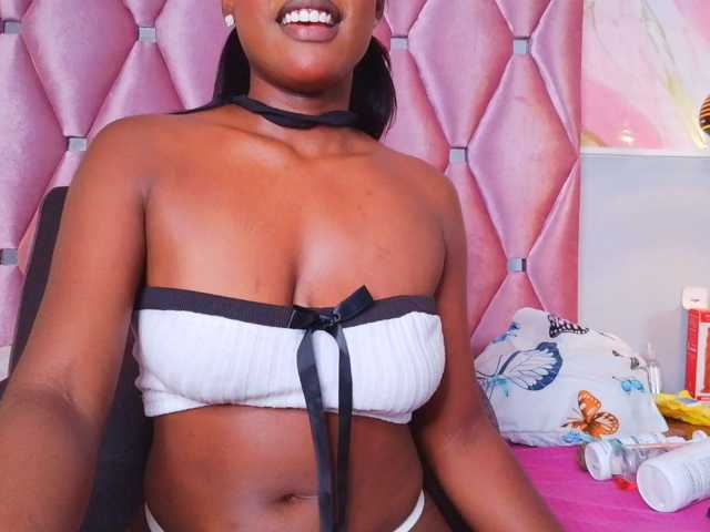 TIFFANY-EVANS live cam on BongaCams