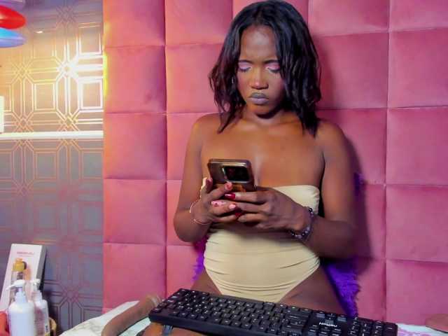 TIFFANY-EVANS live cam on BongaCams