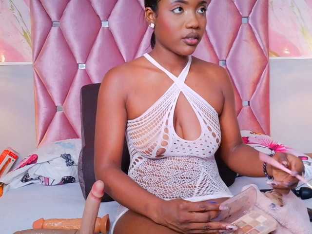 TIFFANY-EVANS live cam on BongaCams
