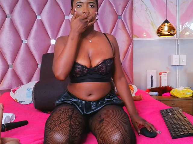 TIFFANY-EVANS live cam on BongaCams