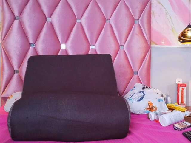 TIFFANY-EVANS live cam on BongaCams