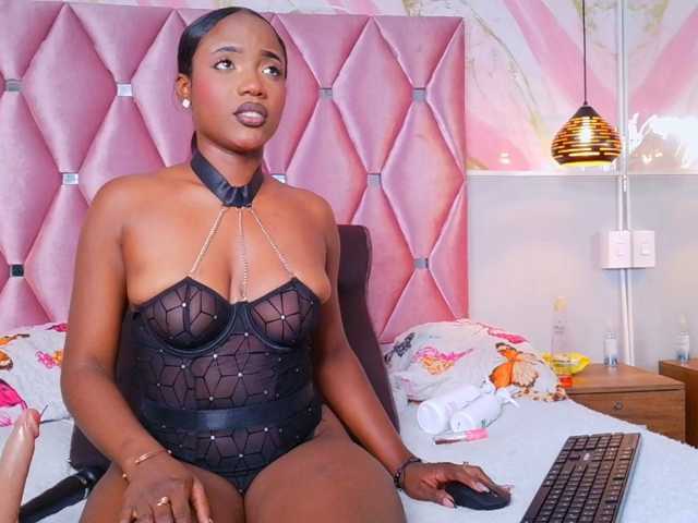 TIFFANY-EVANS live cam on BongaCams