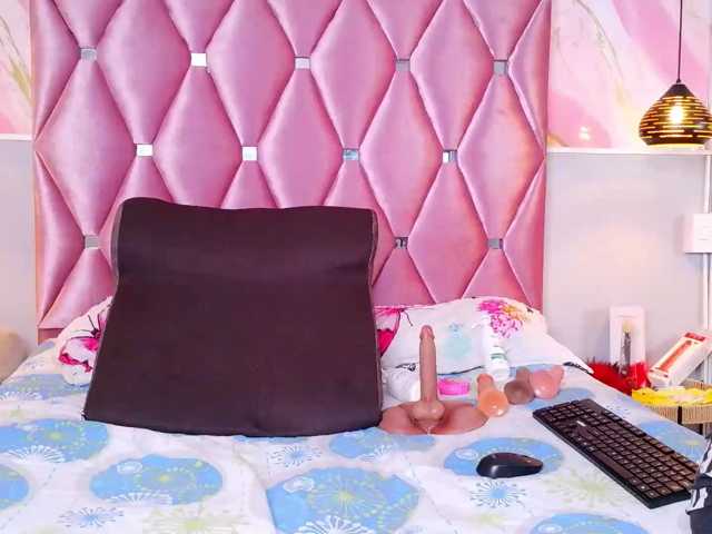 TIFFANY-EVANS live cam on BongaCams