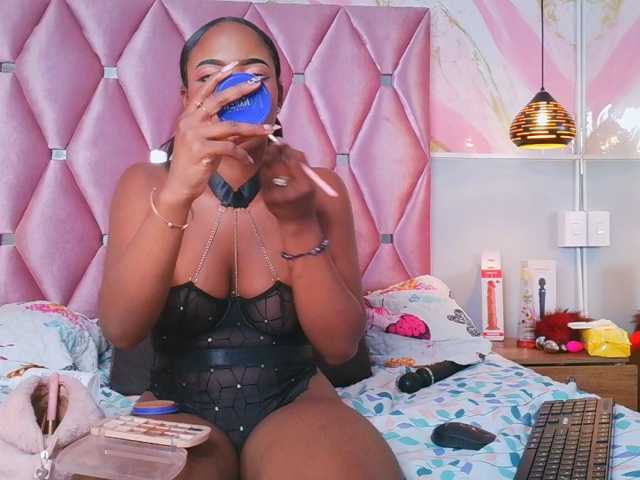 TIFFANY-EVANS live cam on BongaCams