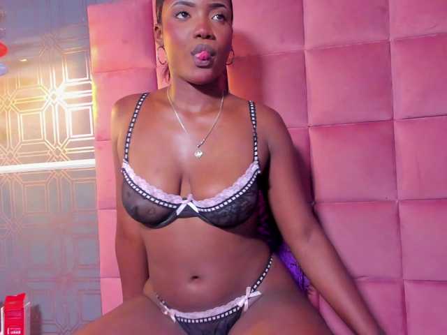 TIFFANY-EVANS live cam on BongaCams