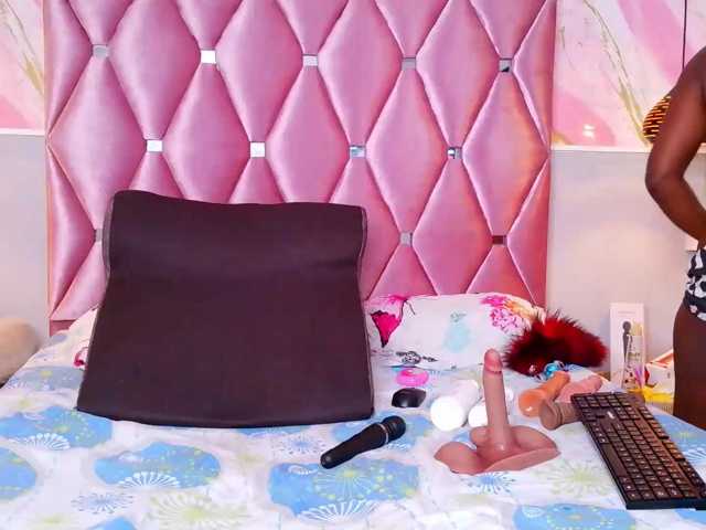 TIFFANY-EVANS live cam on BongaCams