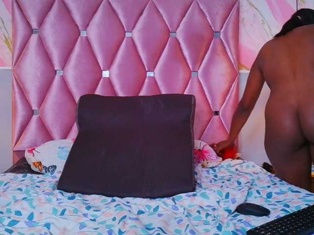 TIFFANY-EVANS live cam on BongaCams