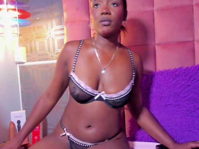 TIFFANY-EVANS live cam on BongaCams