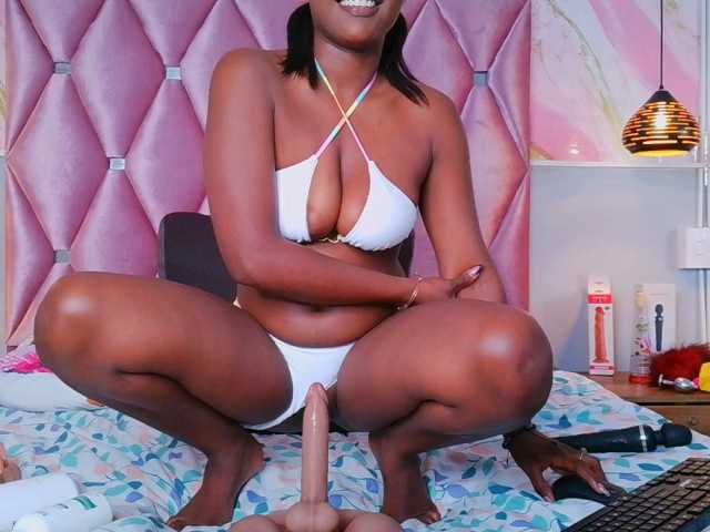 TIFFANY-EVANS live cam on BongaCams