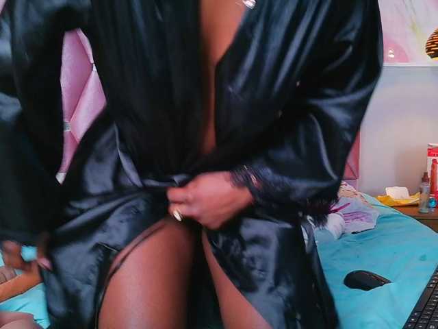 TIFFANY-EVANS live cam on BongaCams