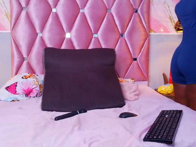 TIFFANY-EVANS live cam on BongaCams