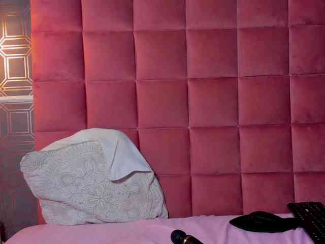TIFFANY-EVANS webcam