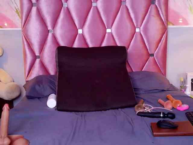 TIFFANY-EVANS webcam