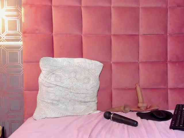 TIFFANY-EVANS webcam