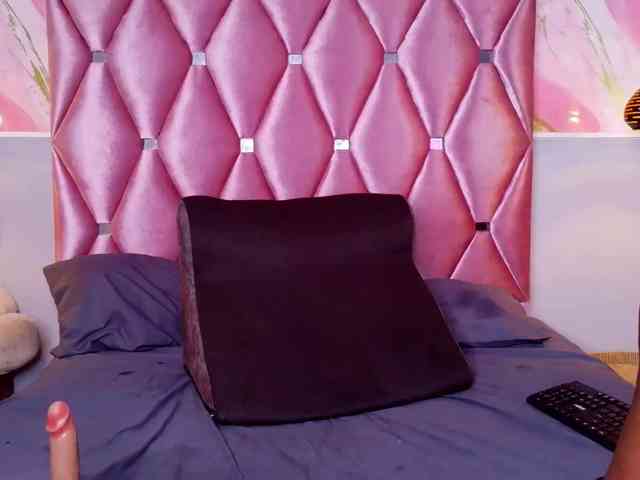 TIFFANY-EVANS webcam