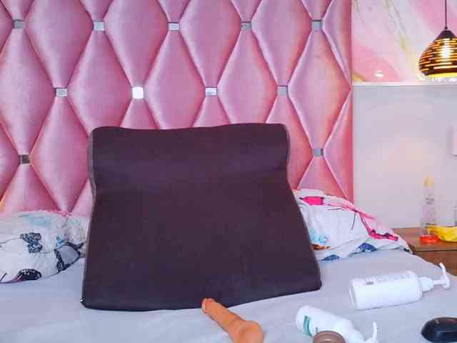 TIFFANY-EVANS webcam