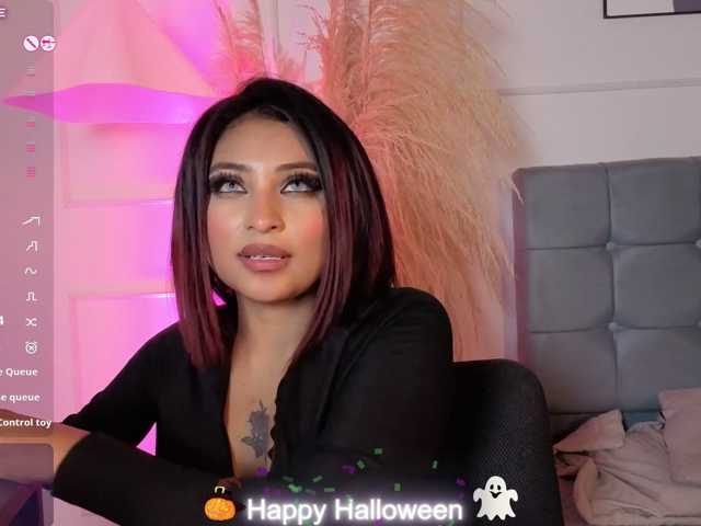 naia-cruzz live cam on BongaCams