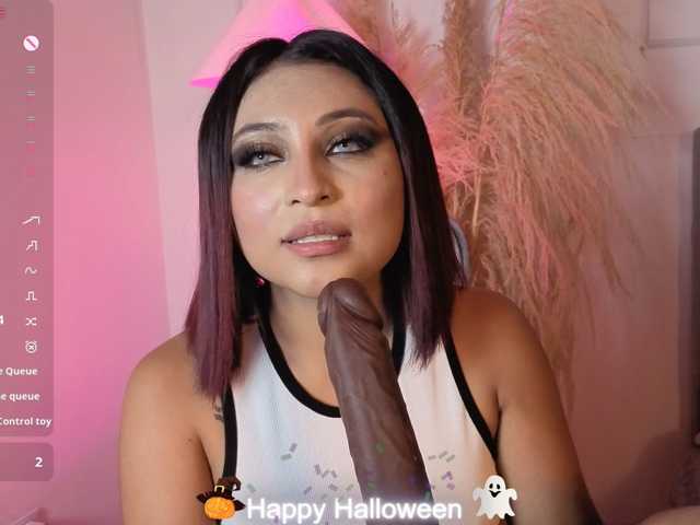 naia-cruzz live cam on BongaCams