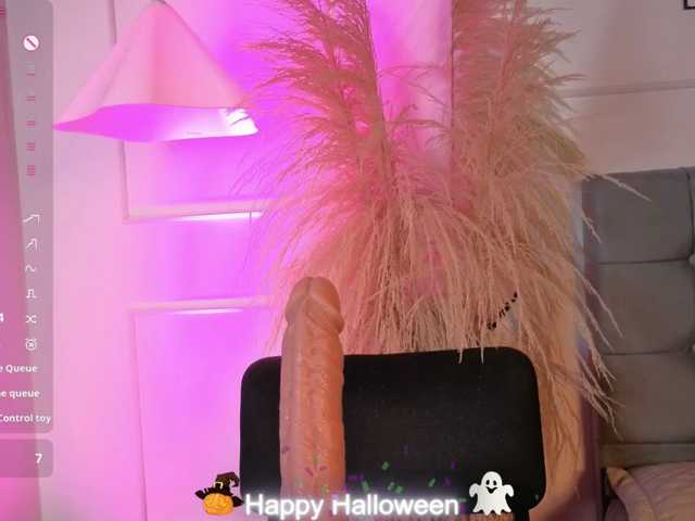 naia-cruzz live cam on BongaCams