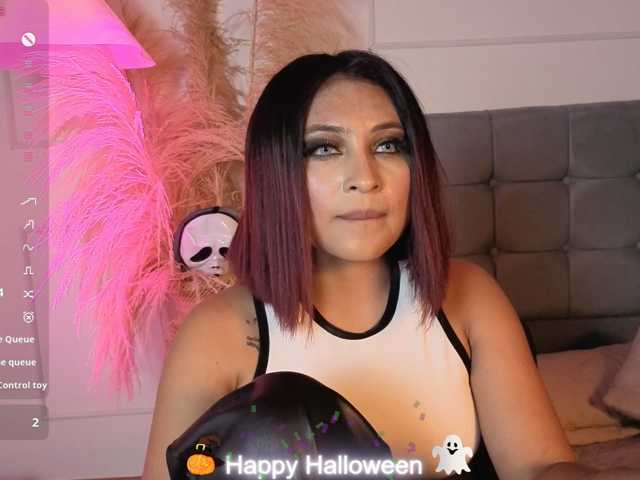 naia-cruzz live cam on BongaCams