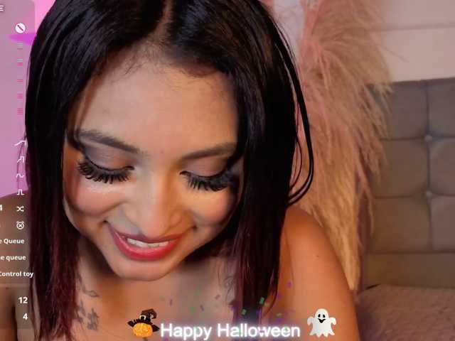 naia-cruzz live cam on BongaCams
