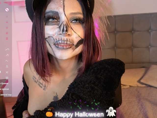 naia-cruzz live cam on BongaCams