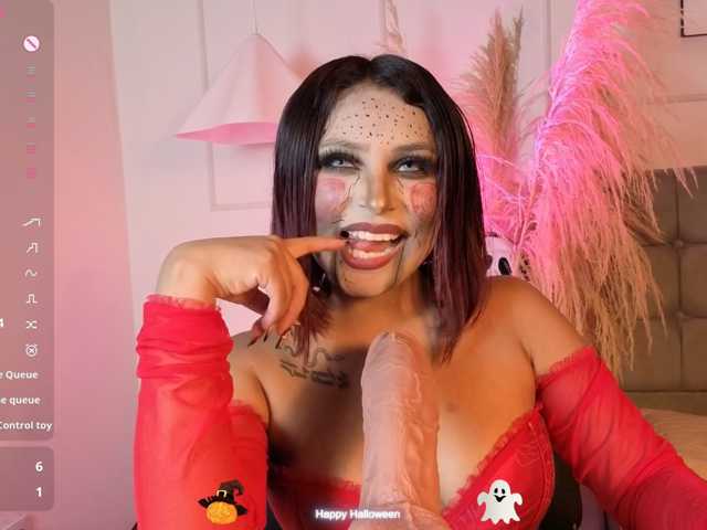 naia-cruzz live cam on BongaCams