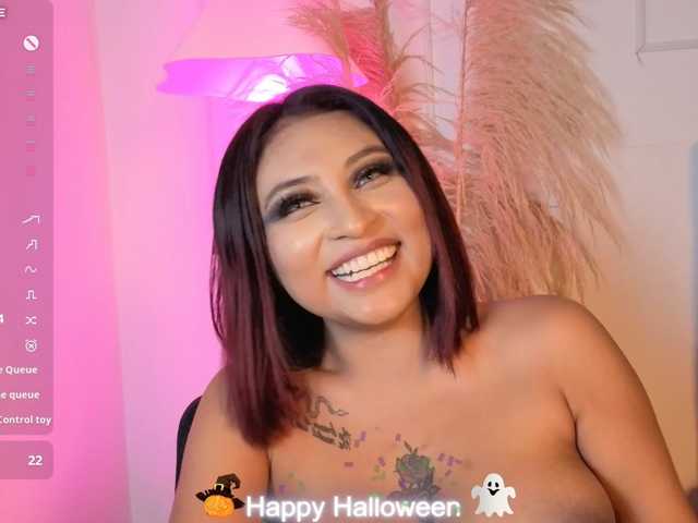 naia-cruzz live cam on BongaCams