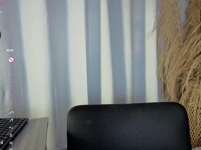 naia-cruzz live cam preview