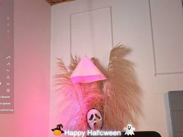 naia-cruzz live cam on BongaCams