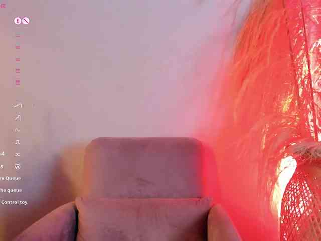 naia-cruzz webcam