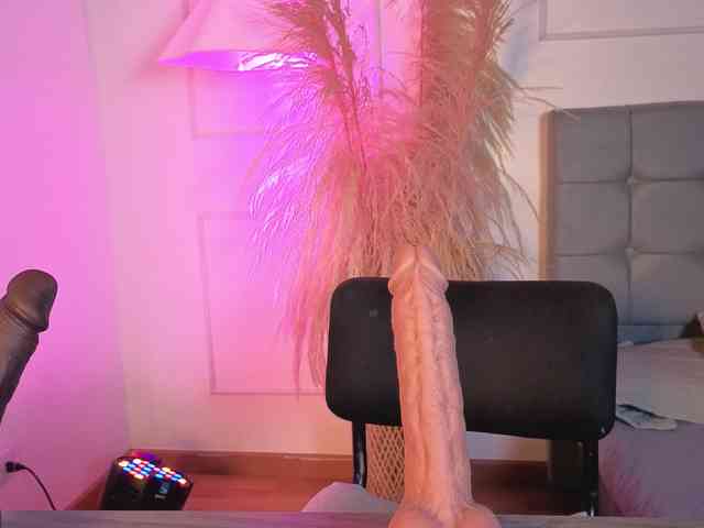 Naia-cruzz - Girl 