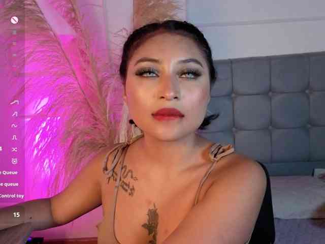 naia-cruzz's live room