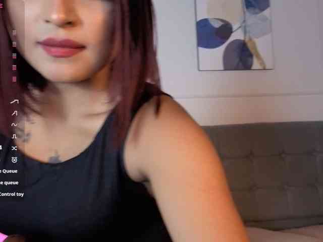 naia-cruzz webcam