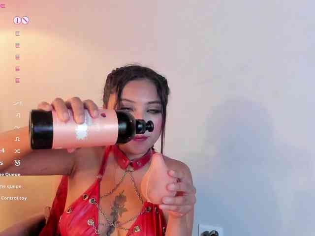 naia-cruzz webcam
