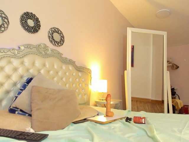 Niky-Brownn live cam on BongaCams