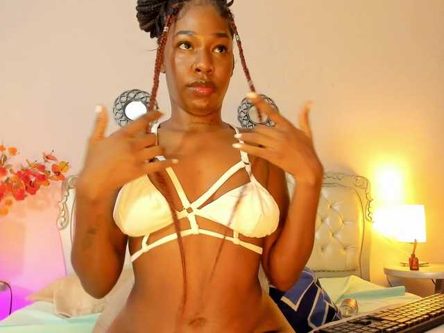 Niky-Brownn live cam on BongaCams