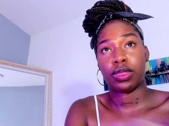 Niky-Brownn live cam on BongaCams