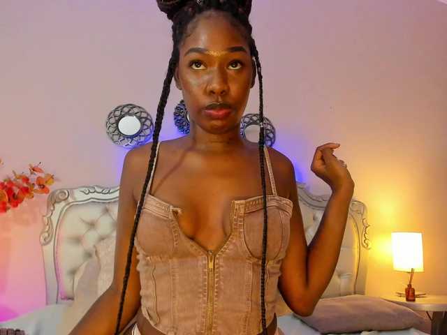 Niky-Brownn live cam on BongaCams