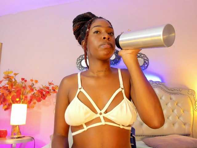 Niky-Brownn live cam on BongaCams