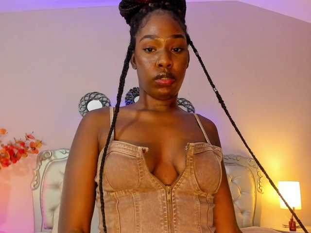 Niky-Brownn live cam on BongaCams